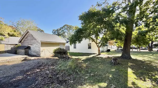 Linwood, NJ 08221,921 Oak Grove