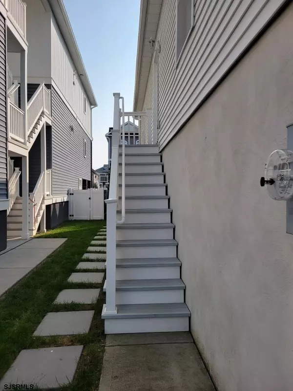 Margate, NJ 08402,14 N Monroe Ave