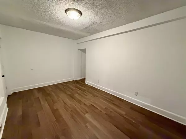 Atlantic City, NJ 08401,37 N Massachusetts Ave Ave