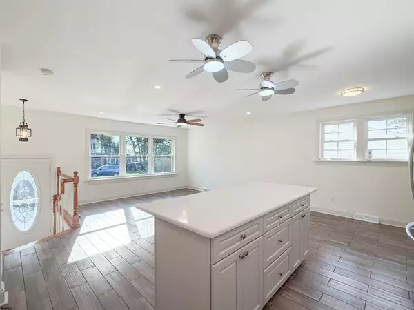 Somers Point, NJ 08244,223 W Wilmont Ave