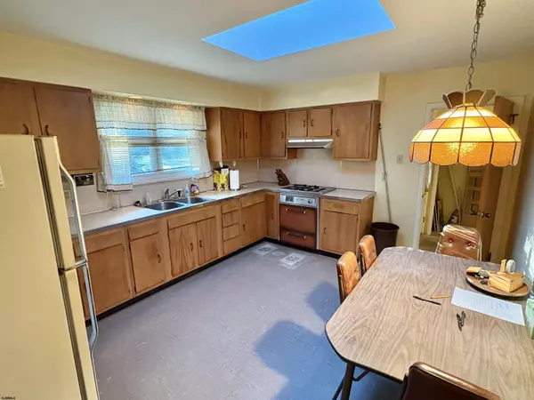 Egg Harbor Township, NJ 08234,6 N Mount Airy