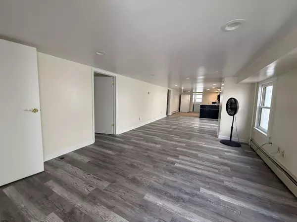 Ventnor, NJ 08406,103 N Troy Ave