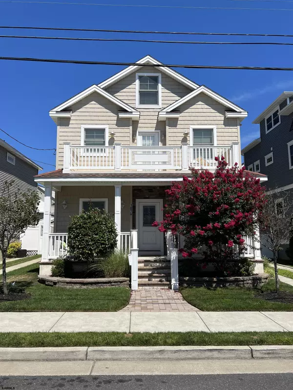 107 N Douglas Ave, Margate, NJ 08402