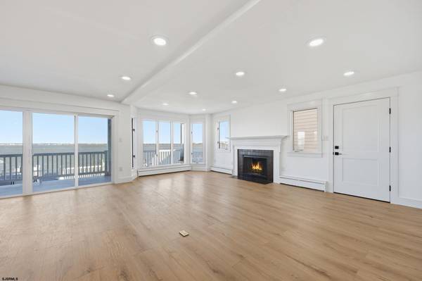 Ocean City, NJ 08226,195 W 17th St #1