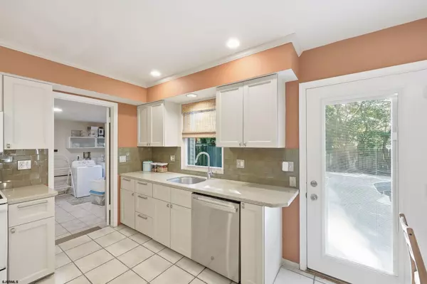 Northfield, NJ 08225,2024 Zion Road