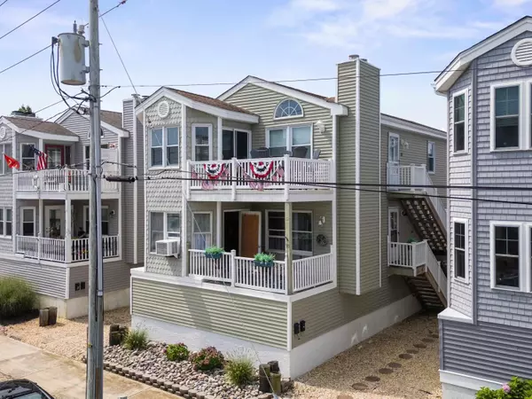 Ocean City, NJ 08226,12 W 6th #2nd Floor