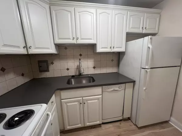 Atlantic City, NJ 08401,101 S Raleigh #618