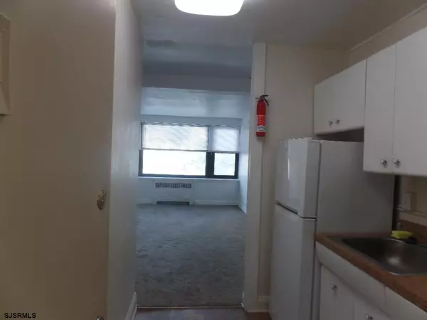 Atlantic City, NJ 08401,101 S Raleigh #221