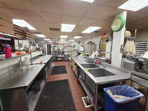 Egg Harbor City, NJ 08215,40 Boston Ave Ave