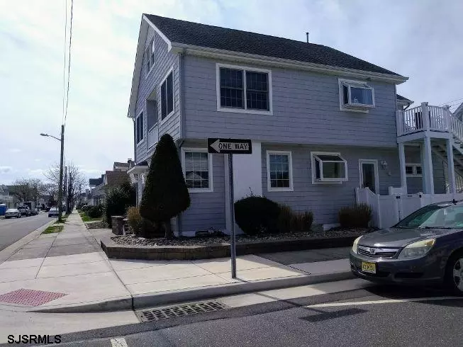 20 N Swarthmore Ave, Ventnor, NJ 08406