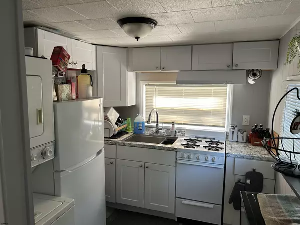 Egg Harbor Township, NJ 08234,300-302 Fenton Ave