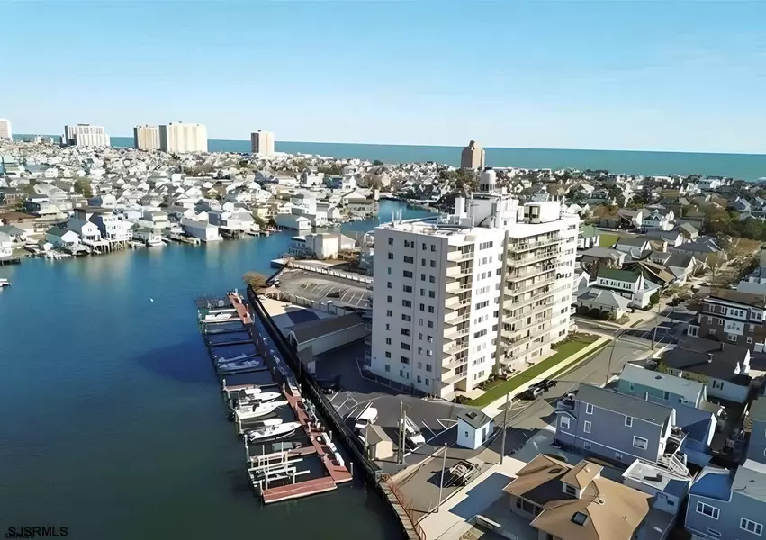 6101 Monmouth #403, Ventnor, NJ 08406