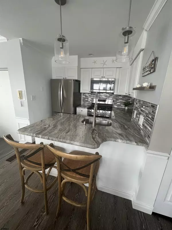 Margate, NJ 08402,9101 Atlantic Ave