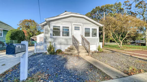 Somers Point, NJ 08244,137 W Johnson Ave