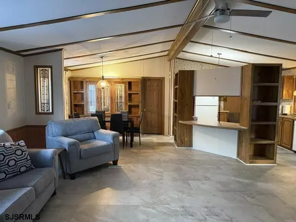 Egg Harbor City, NJ 08215-9999,28 Mullica Way