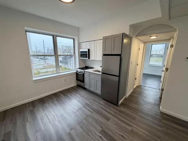 Atlantic City, NJ 08401,214 Atlantic Ave Ave