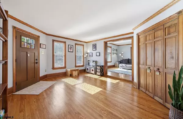 Hammonton, NJ 08037,369 S 3rd Street