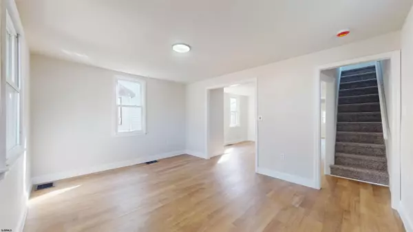 Pleasantville, NJ 08232,15 W Pleasant Ave