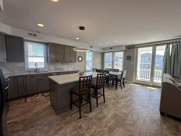 Margate, NJ 08402,7 S Monroe Ave