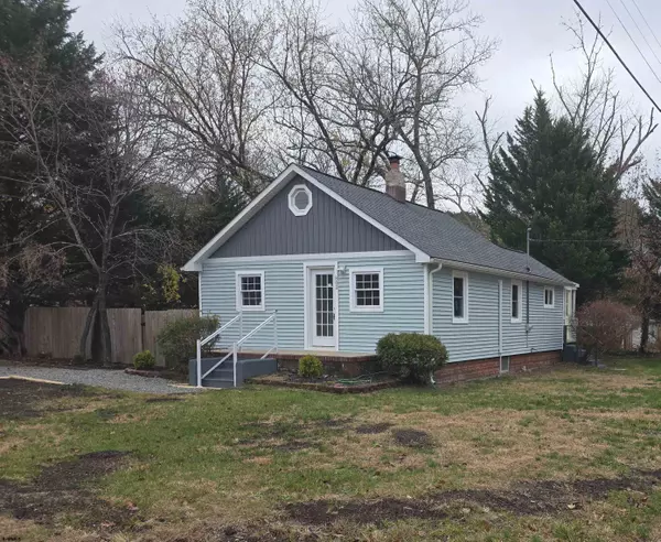 802 Hamburg Ave, Egg Harbor City, NJ 08215