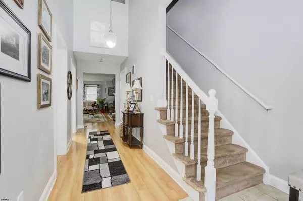 Absecon, NJ 08201,107 W Church St