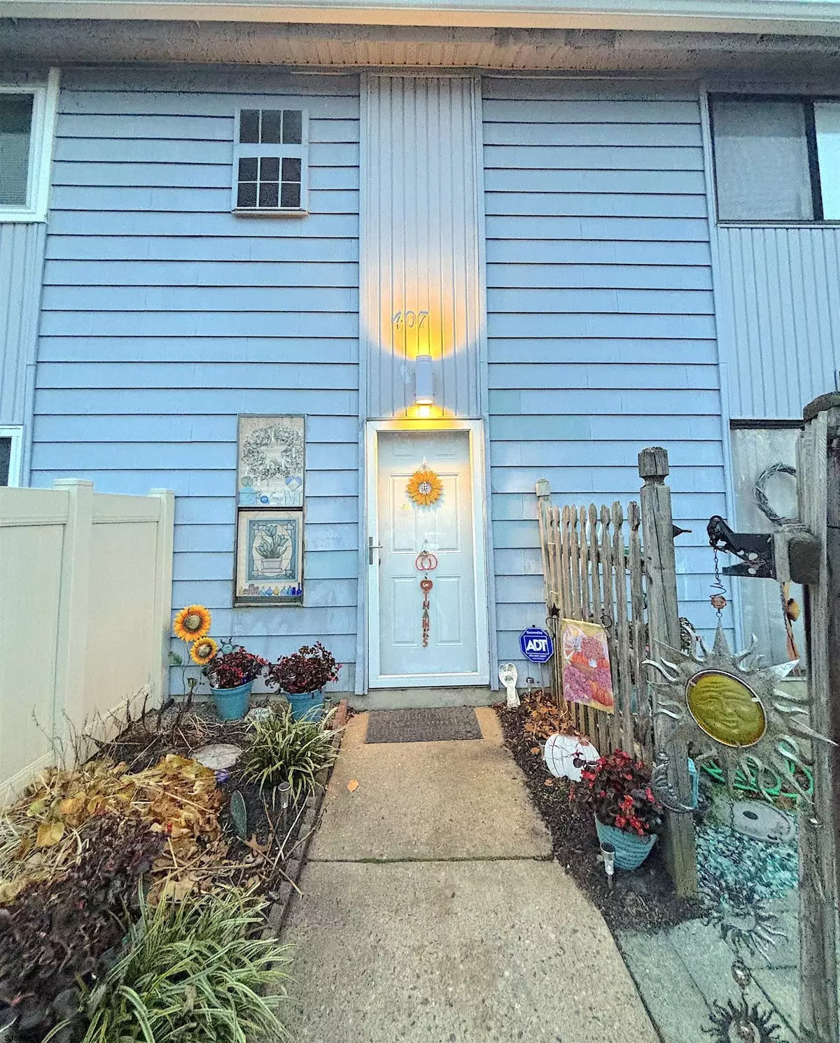 Pine Hill Borough, NJ 08021-6854,407 Mason Run #407