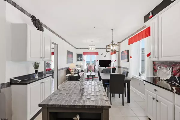 Ventnor, NJ 08406,5307 Atlantic Ave #E