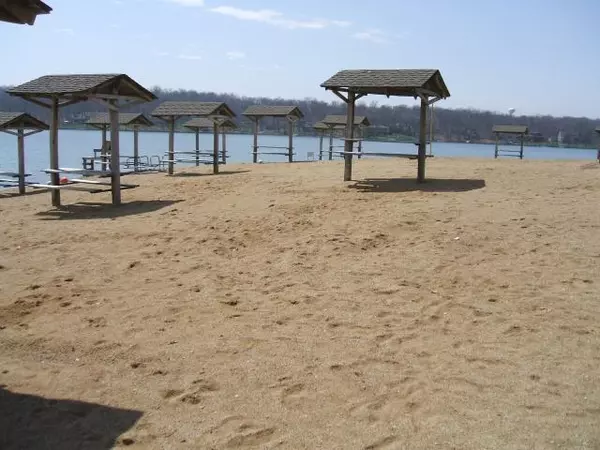 Lake Summerset, IL 61019,2124 HAWTHORNE