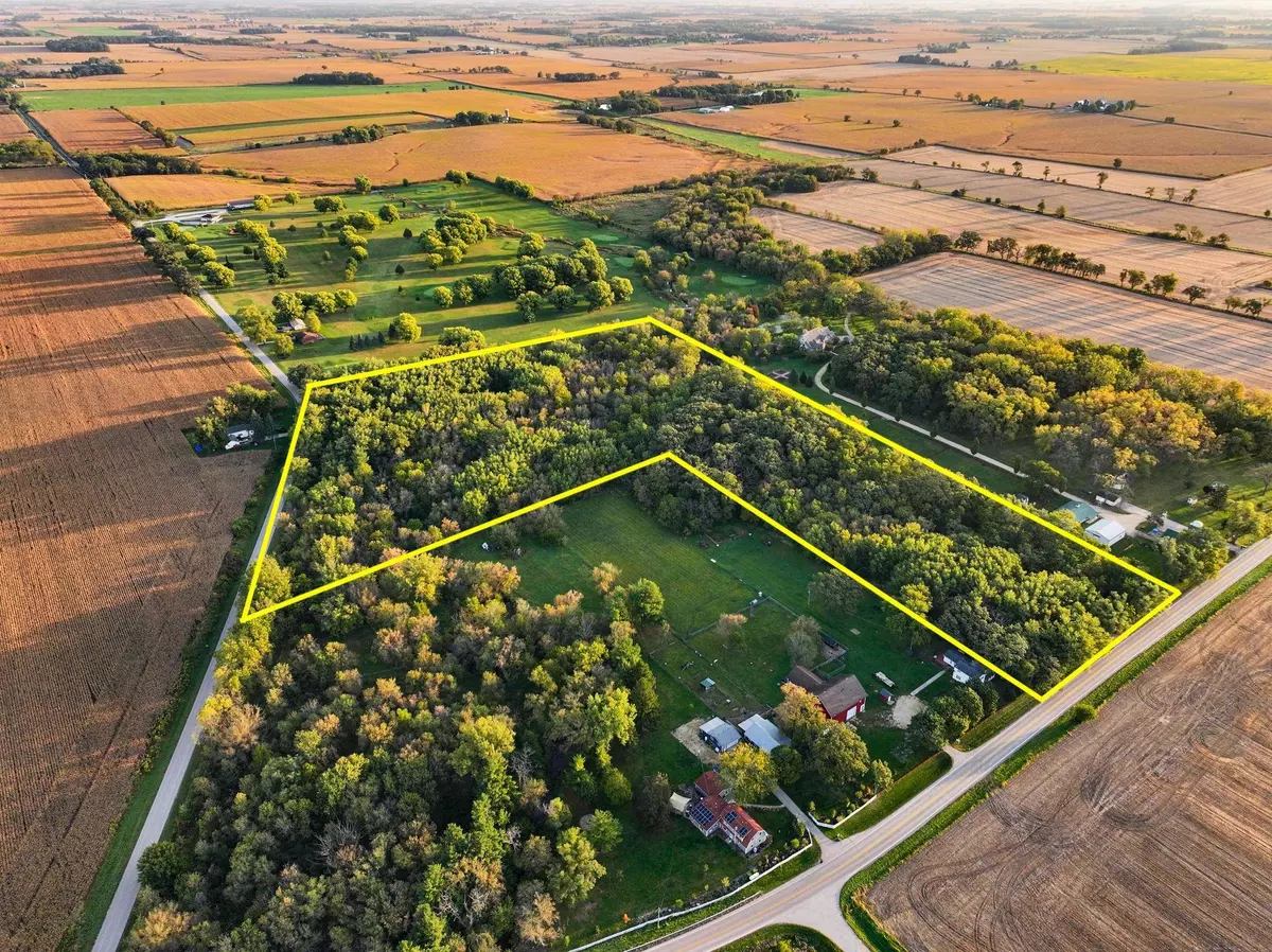 Capron, IL 61012,0 Hunter Road
