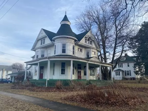 109 N Seminary, Mount Morris, IL 61054