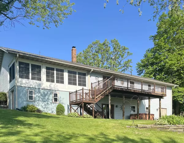 Stockton, IL 61085,551 S Mapes Drive