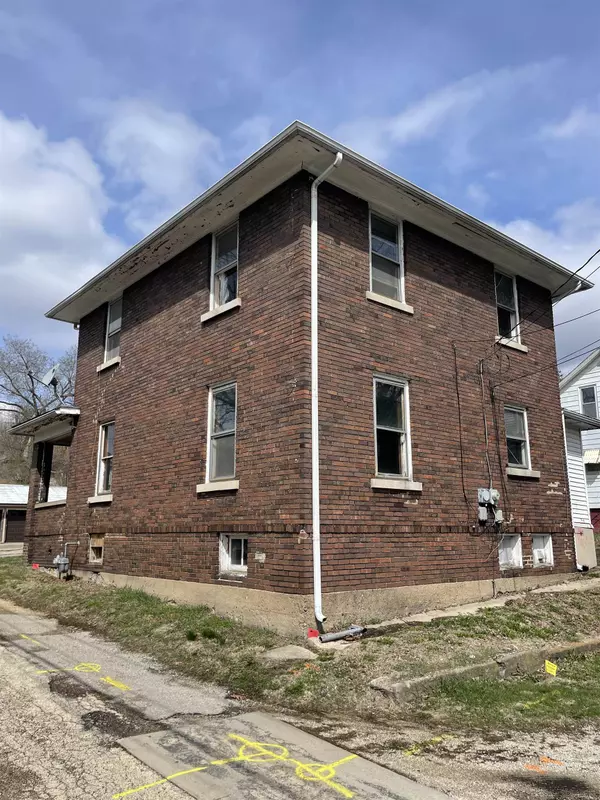 Savanna, IL 61074,6 S 6th Street