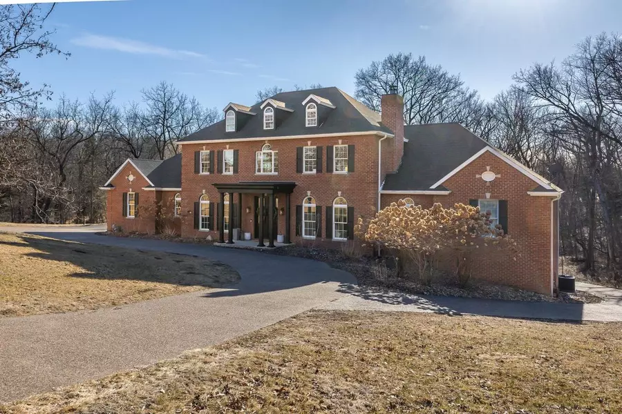 77 Roosevelt Drive, East Dubuque, IL 61025