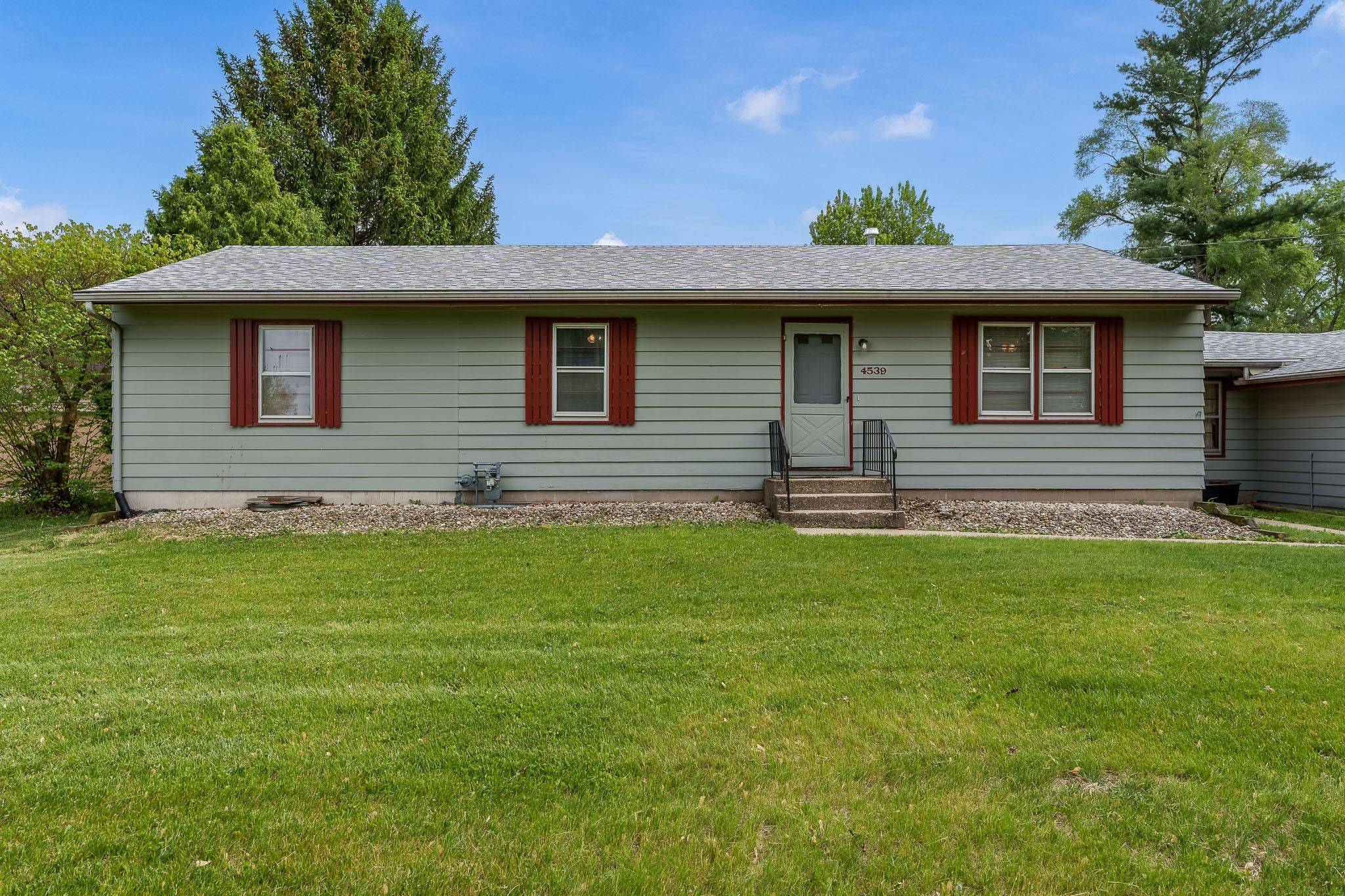 4539 Matthew Avenue, Roscoe, IL 61073