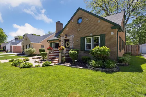 Rockford, IL 61107,404 N VALE Avenue