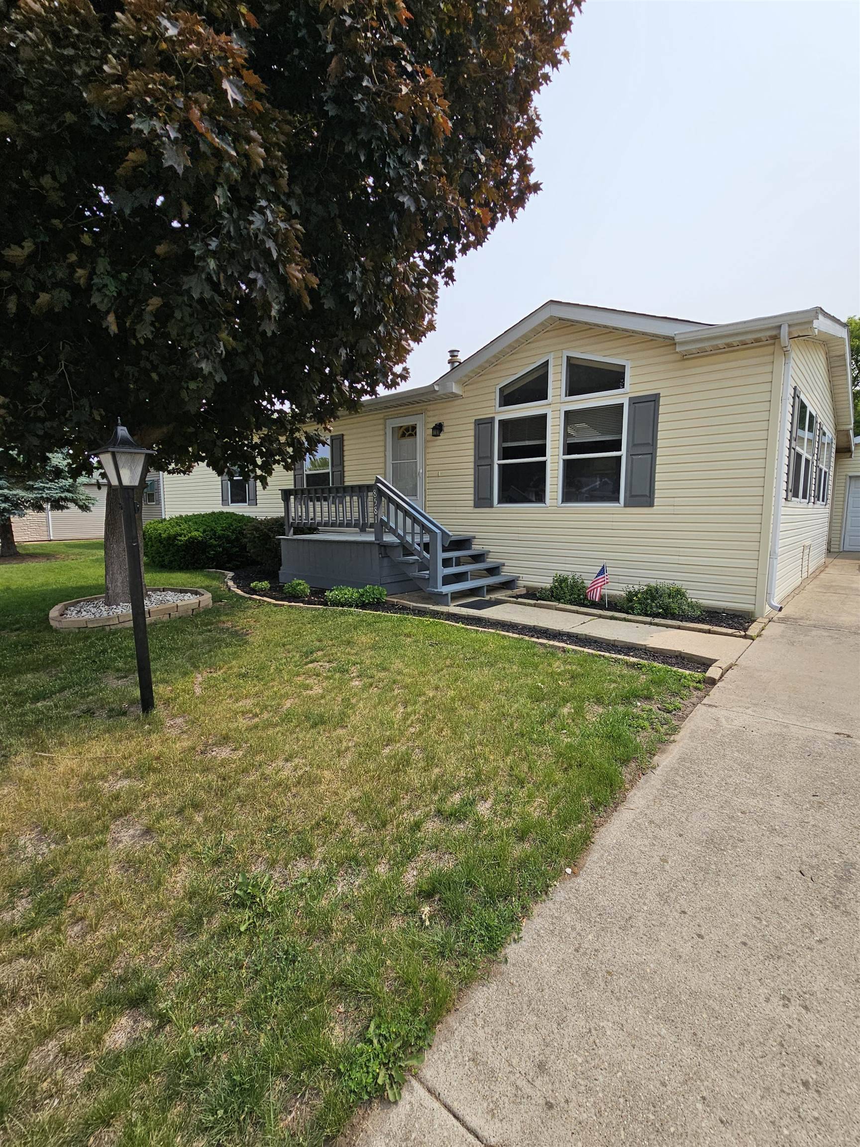 8581 SPRINGWOOD Court, Roscoe, IL 61073