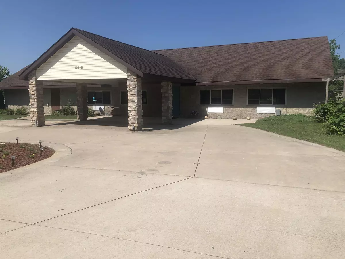Loves Park, IL 61111,5918 Park Ridge Road