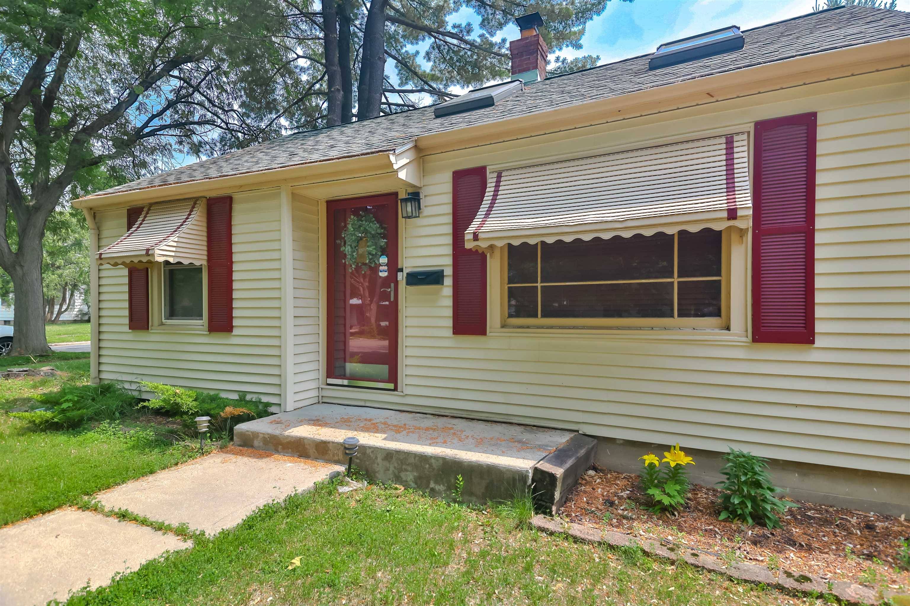 2928 GARFIELD, Rockford, IL 61101