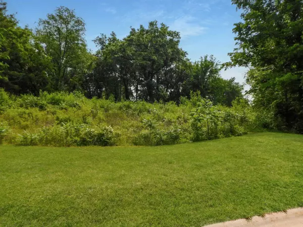 13251 Promontory Trail, Roscoe, IL 61073