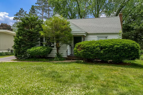 1422 S Burchard Avenue, Freeport, IL 61032