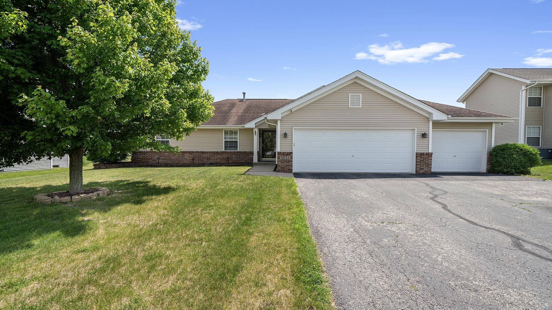 Rockford, IL 61101,3842 Allenhurst Lane