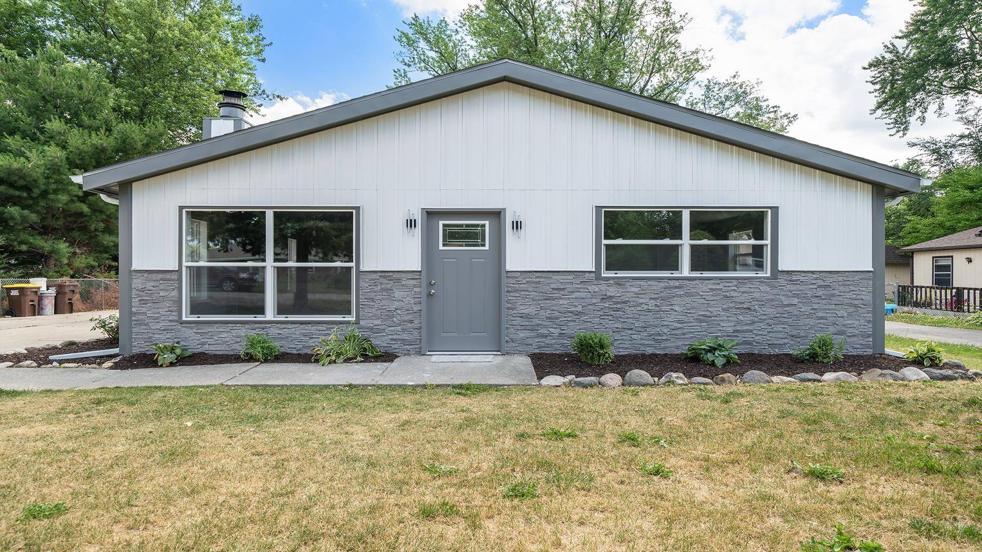 131 Wilson Avenue, Machesney Park, IL 61115