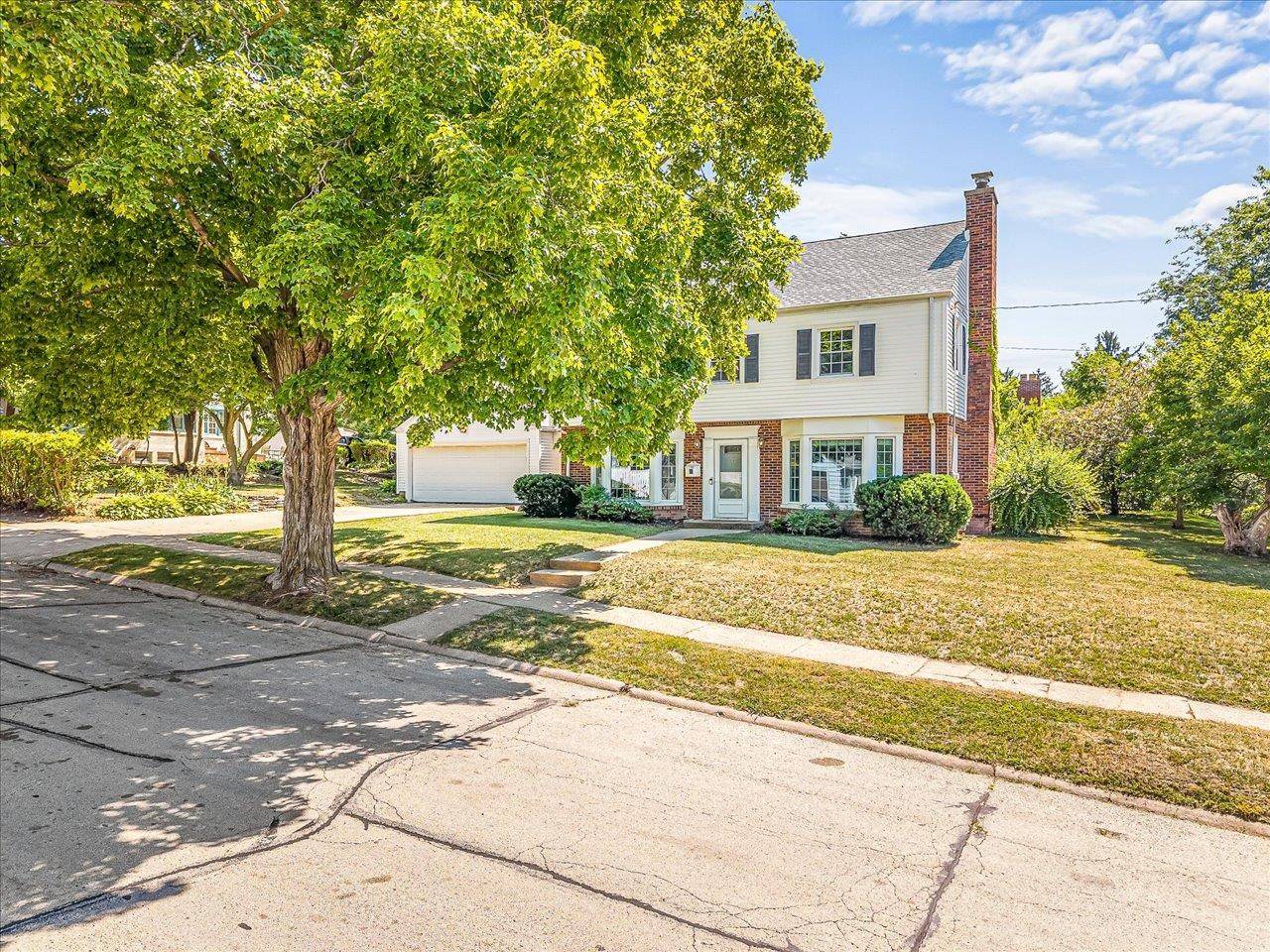 705 Regan Street, Rockford, IL 61107