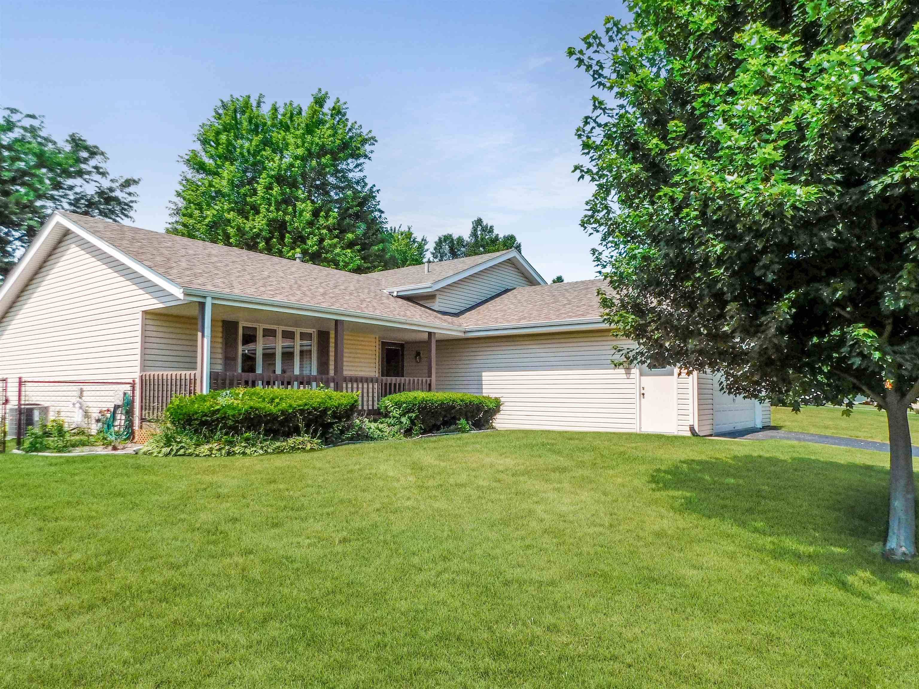 6059 Durrington Drive, Loves Park, IL 61111