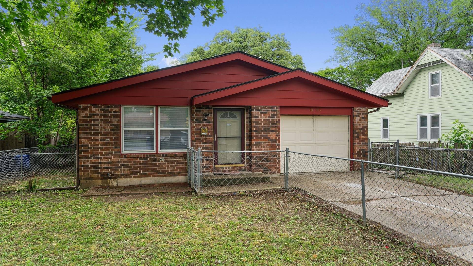 1121 Ashland Avenue, Rockford, IL 61101