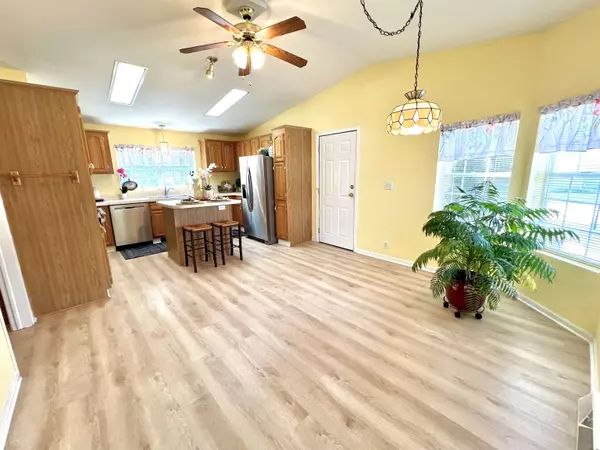 Roscoe, IL 61073,5477 White Pine Lane