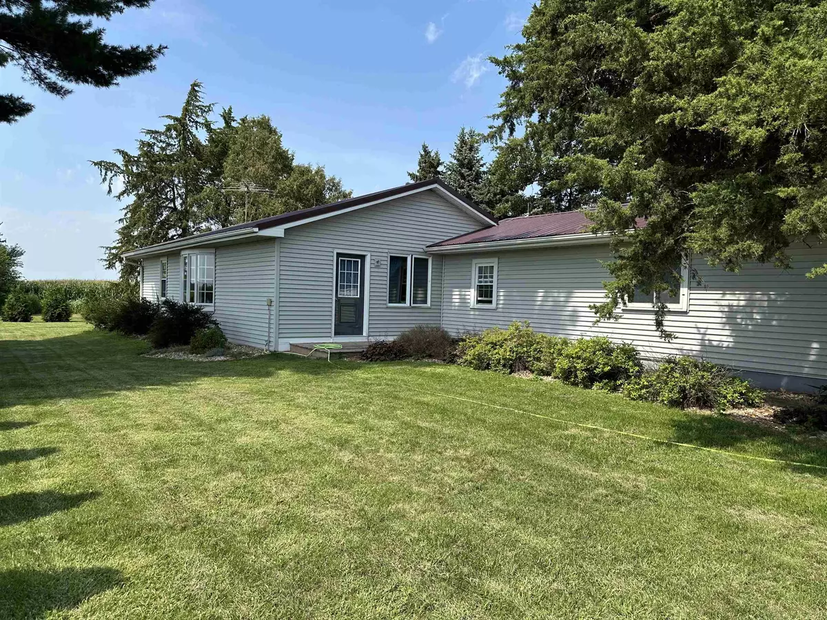 Morrison, IL 61270,9896 Lincoln Road