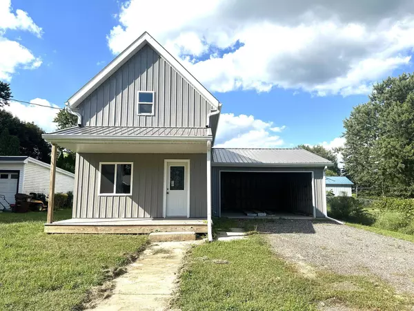 Dakota, IL 61018,110 W Shaffer