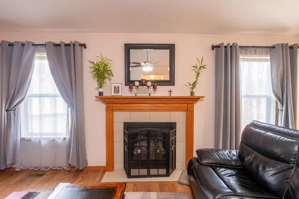 Davis Junction, IL 61020,726 Golden Prairie Drive