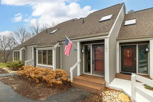 140 Plum Cove Drive, Galena, IL 61036